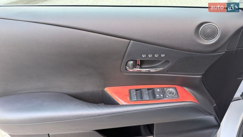 Позашляховик / Кросовер Lexus RX 2010 в Києві