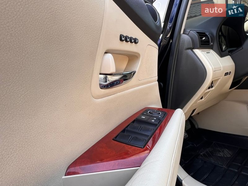 Позашляховик / Кросовер Lexus RX 2010 в Трускавці