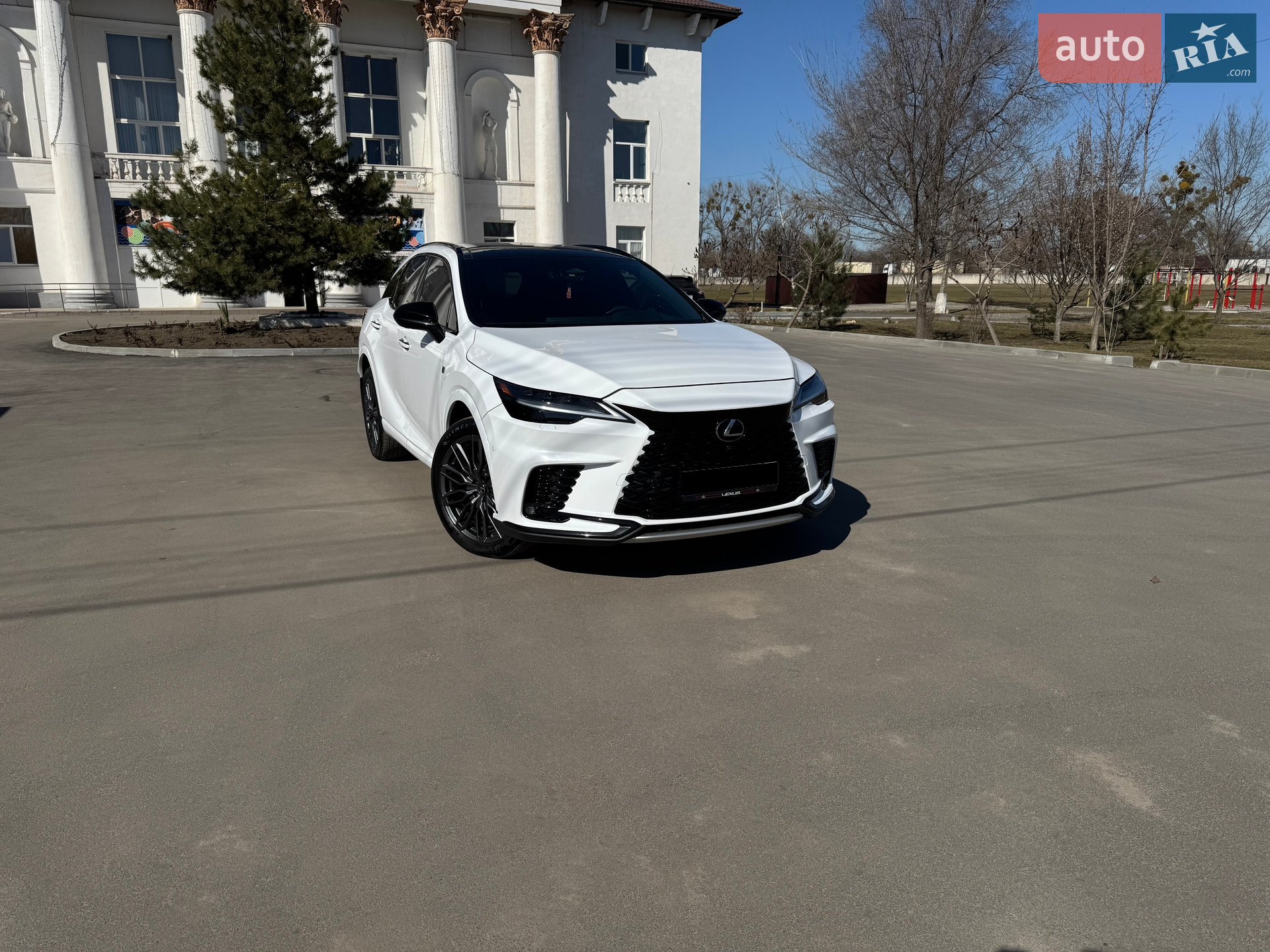2023 Lexus RX - фото 1