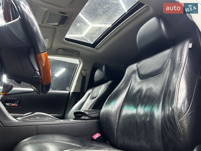 Внедорожник / Кроссовер Lexus RX 2011 в Черновцах