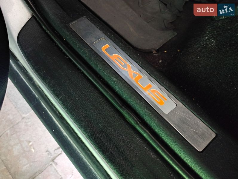 Позашляховик / Кросовер Lexus RX 2003 в Харкові