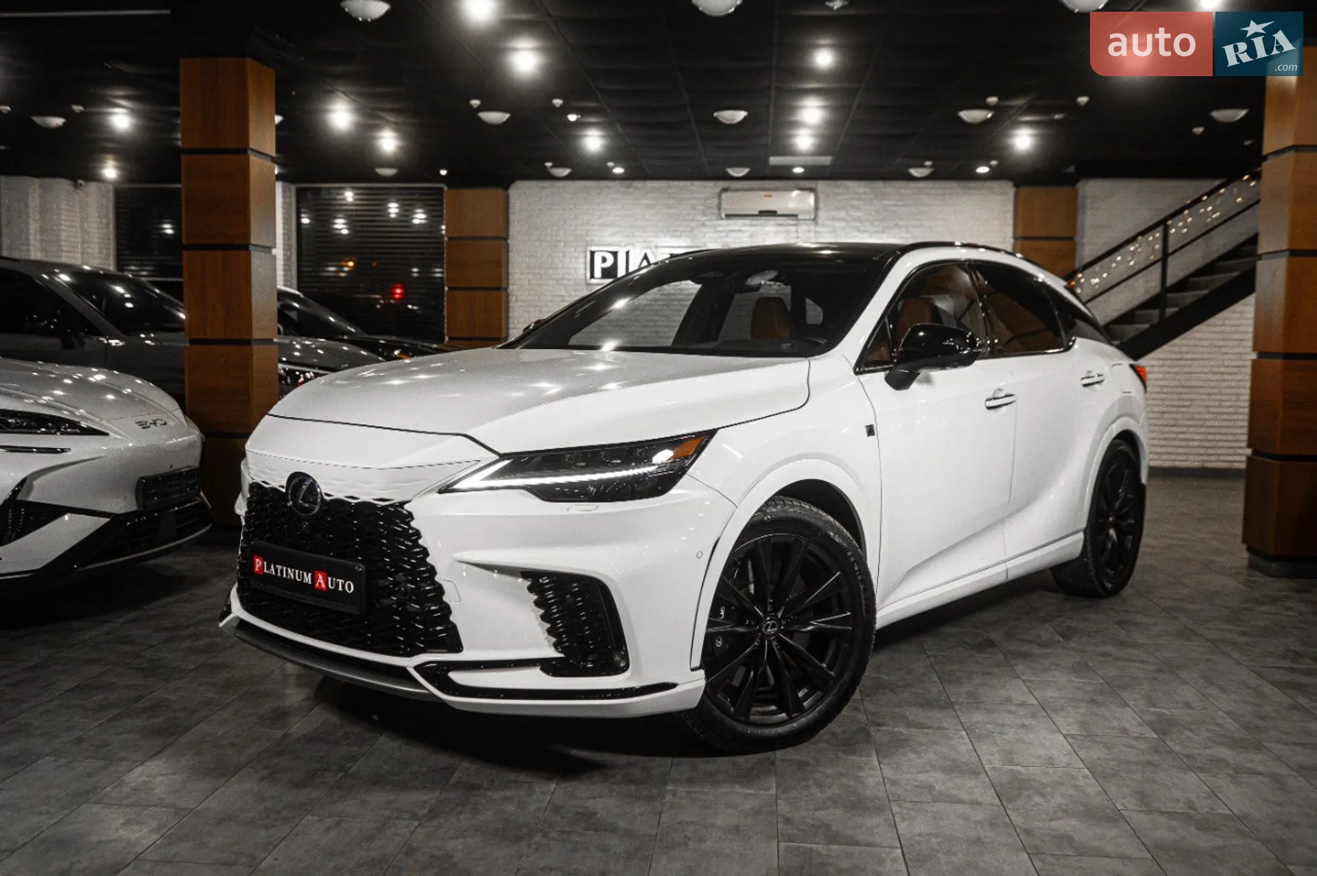 2023 Lexus RX - фото 1