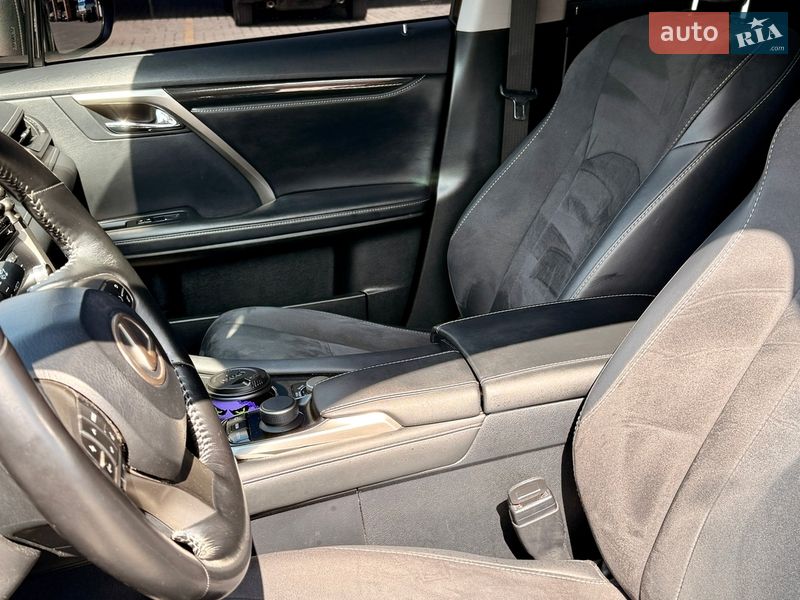 Внедорожник / Кроссовер Lexus RX 2018 в Львове