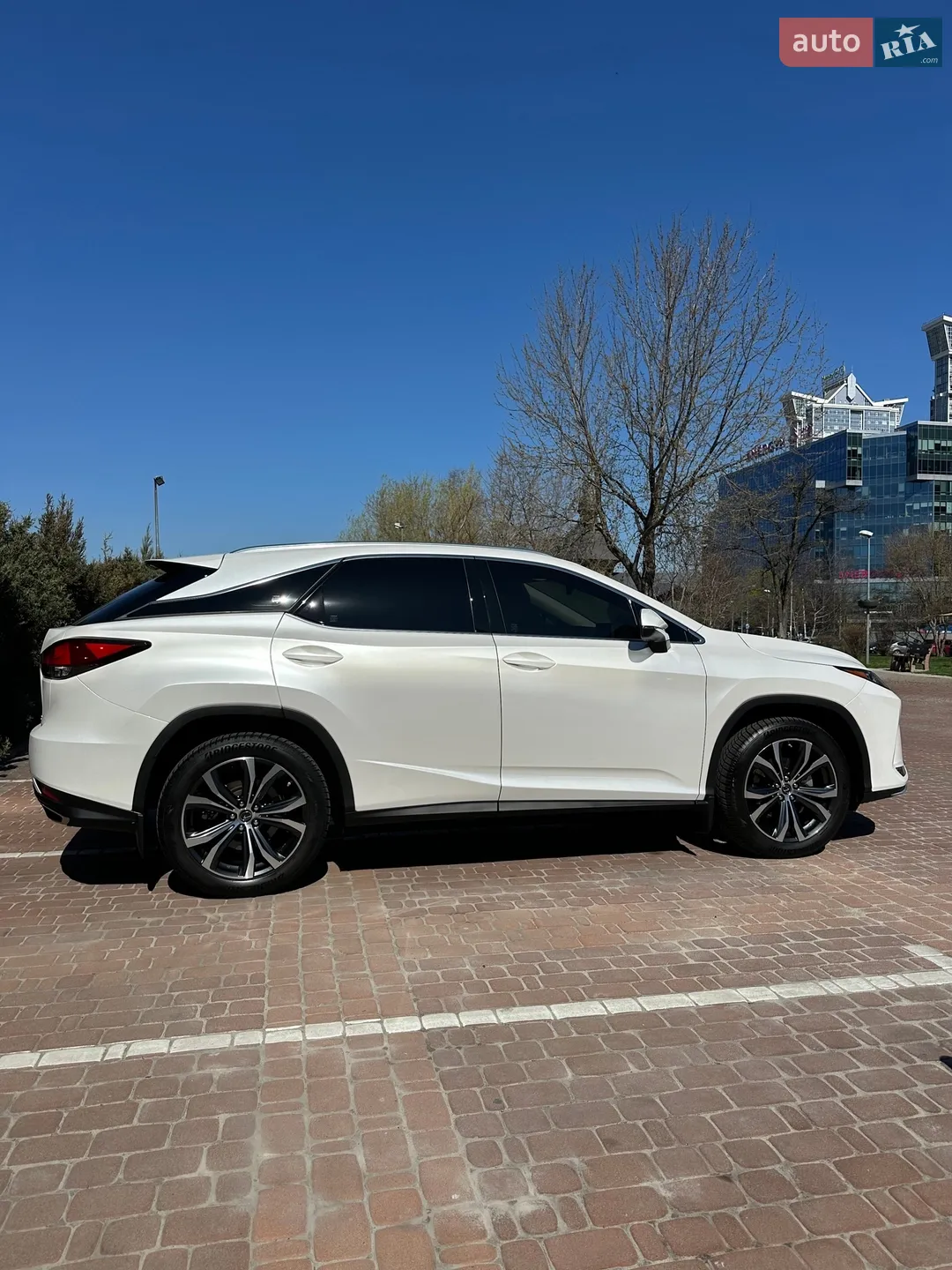 Lexus RX 2022 VIN JTJBAMCA902182297 фото оголошення 32 з 54