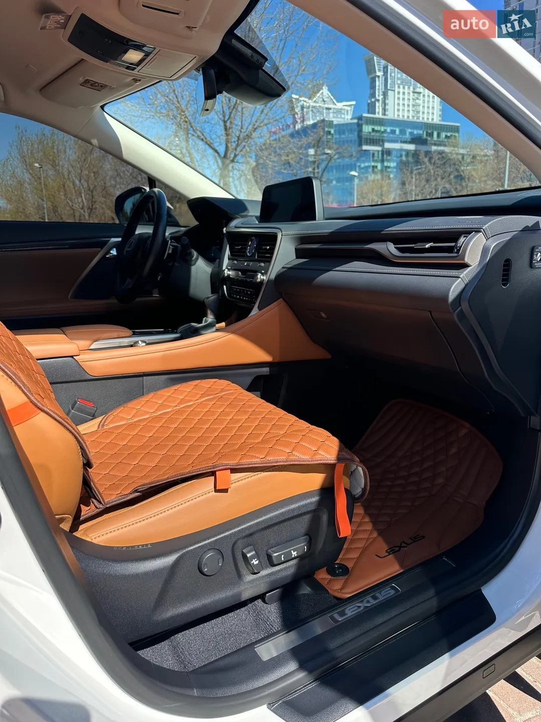 Lexus RX 2022 VIN JTJBAMCA902182297 фото оголошення 42 з 54