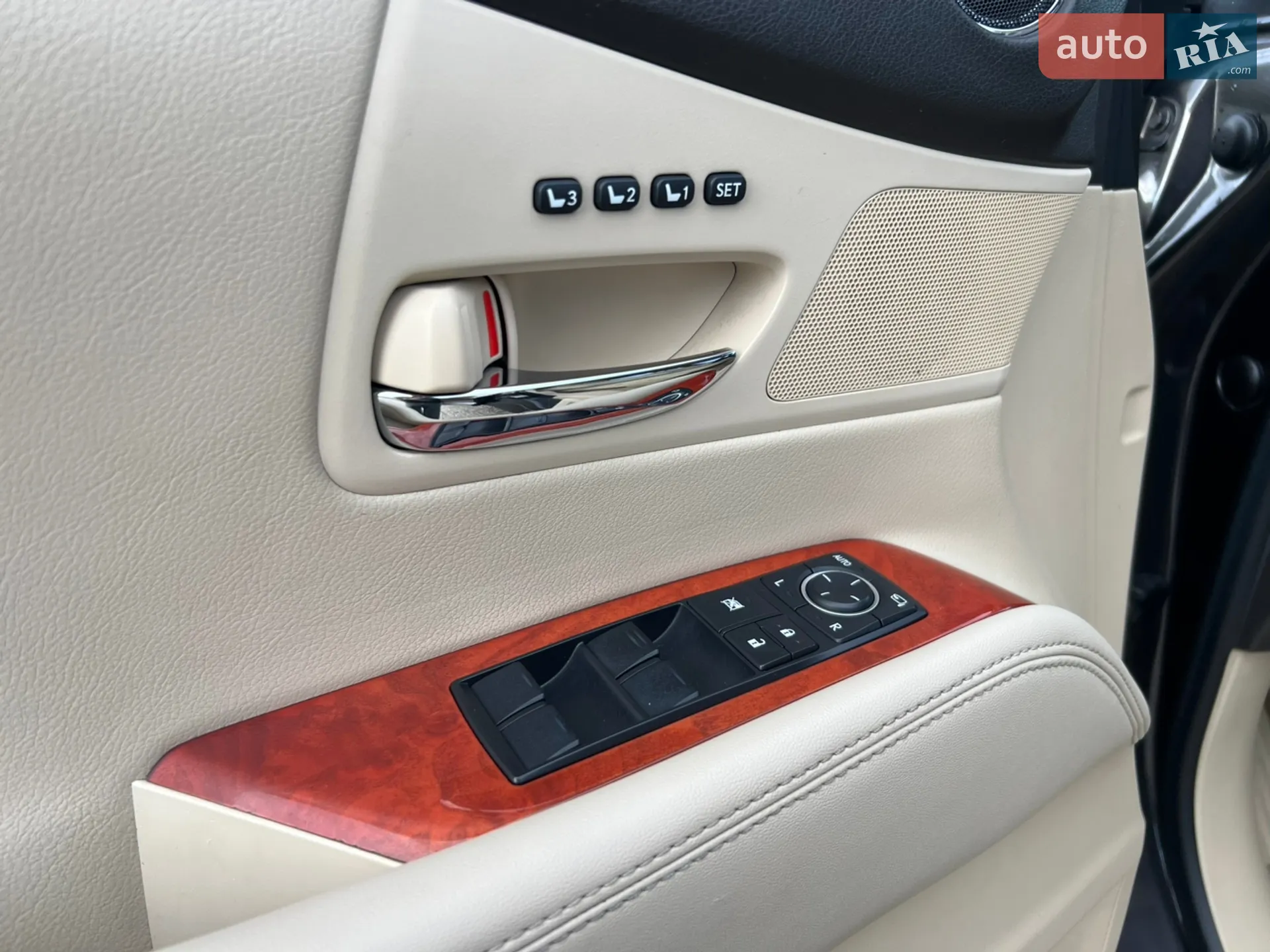 2010 Lexus RX - мініатюра 18