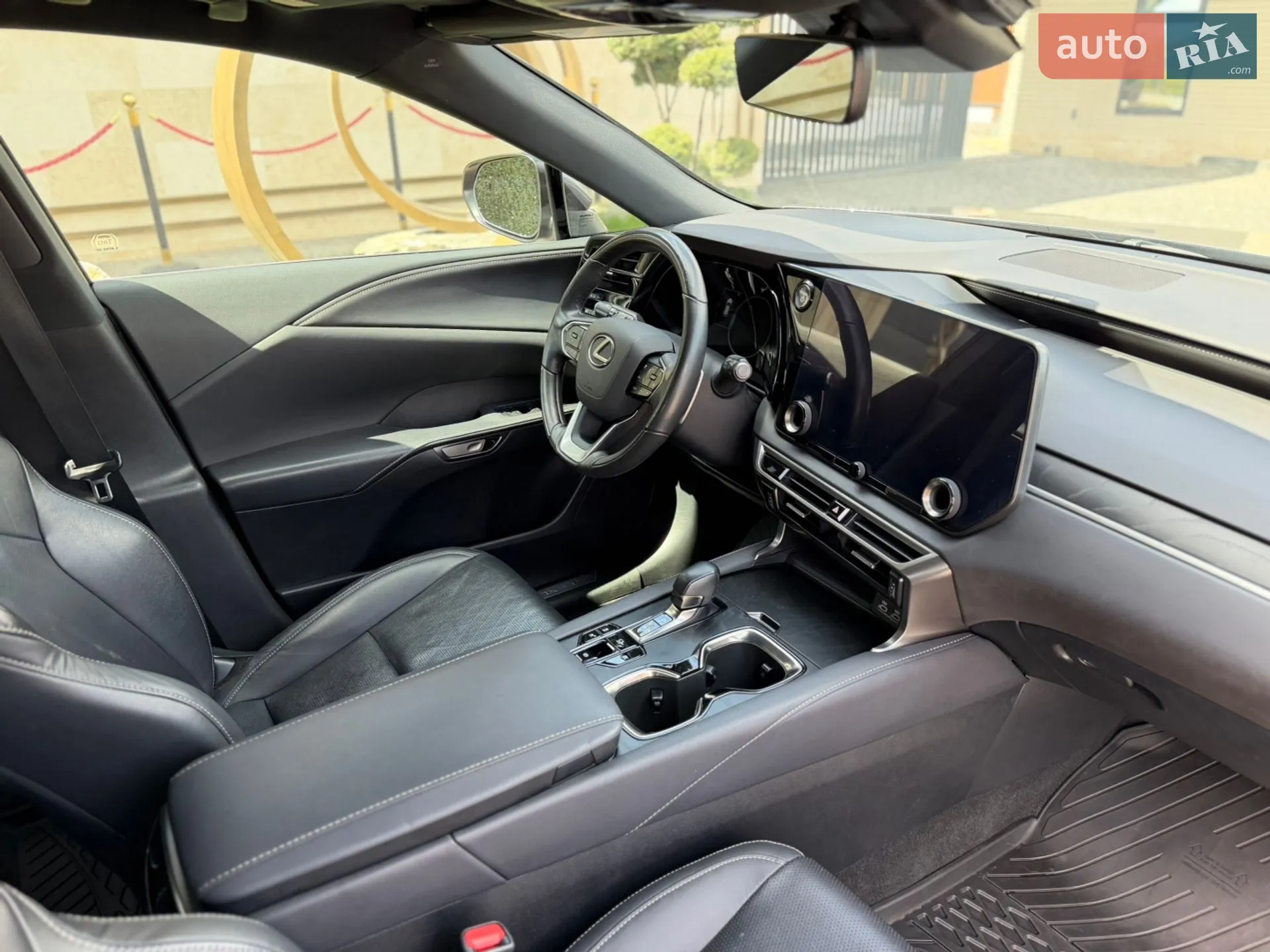 2023 Lexus RX - мініатюра 31