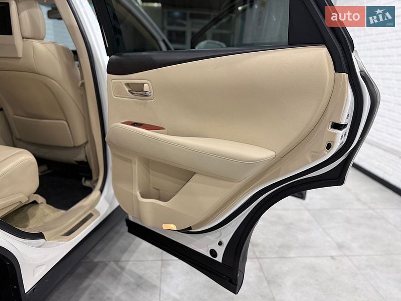 Внедорожник / Кроссовер Lexus RX 2011 в Одессе