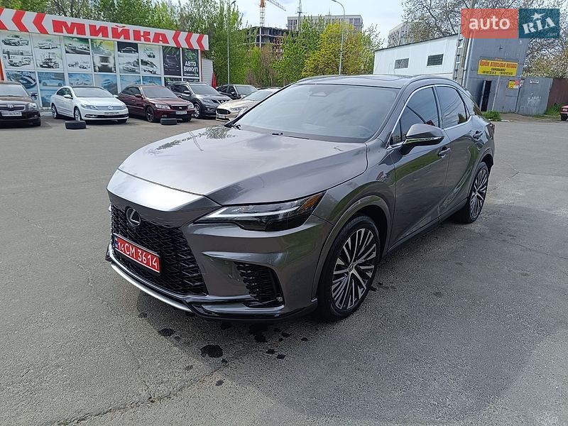 Lexus RX 2023