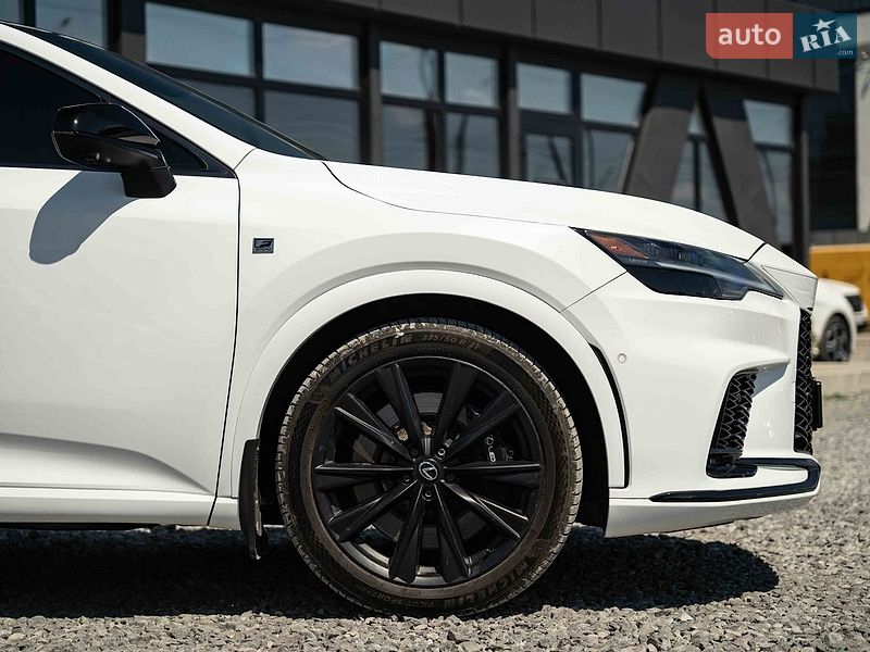 Позашляховик / Кросовер Lexus RX 2023 в Чернівцях