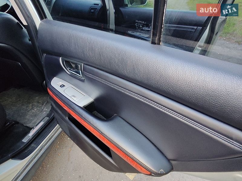 Внедорожник / Кроссовер Lexus RX 2004 в Коростышеве