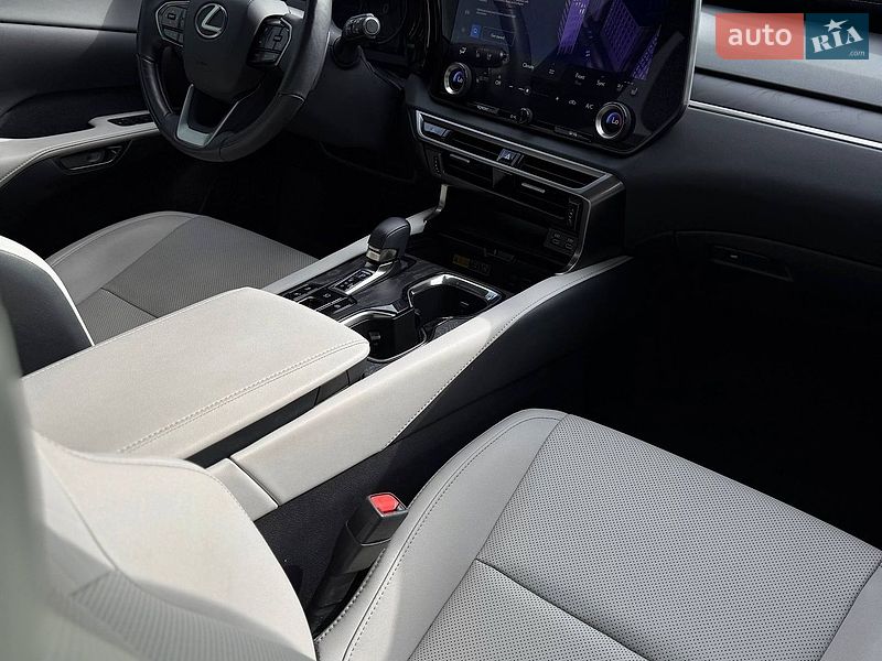 Позашляховик / Кросовер Lexus RX 2024 в Чернівцях фото 7 Позашляховик / Кросовер Lexus RX 2024 в Чернівцях