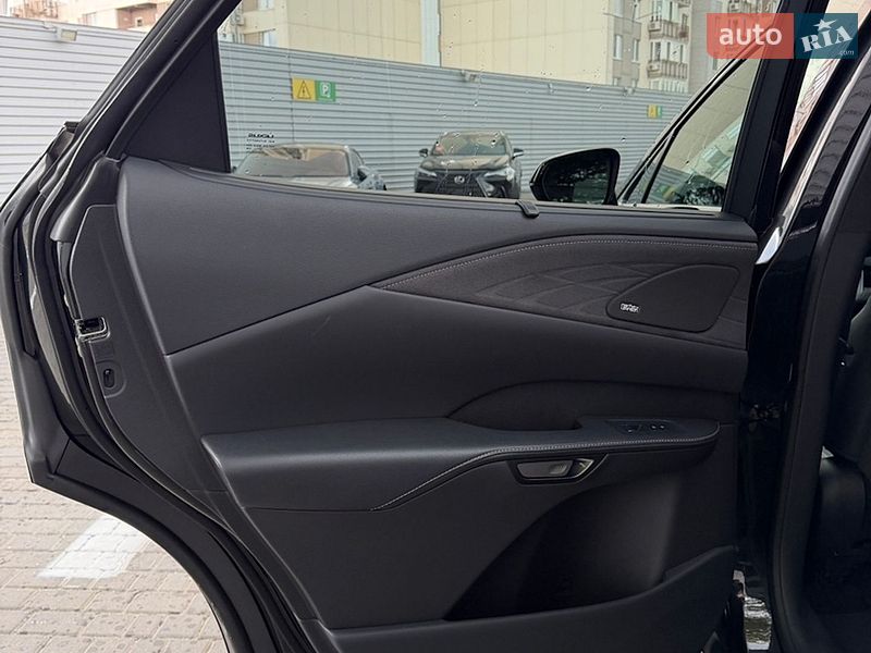 Внедорожник / Кроссовер Lexus RX 2024 в Одессе фото 24 Внедорожник / Кроссовер Lexus RX 2024 в Одессе