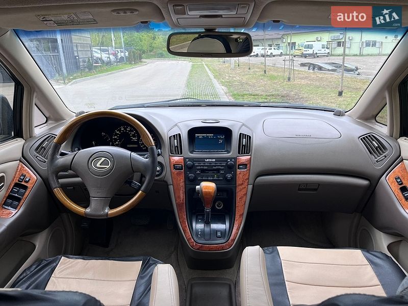 Внедорожник / Кроссовер Lexus RX 2002 в Львове