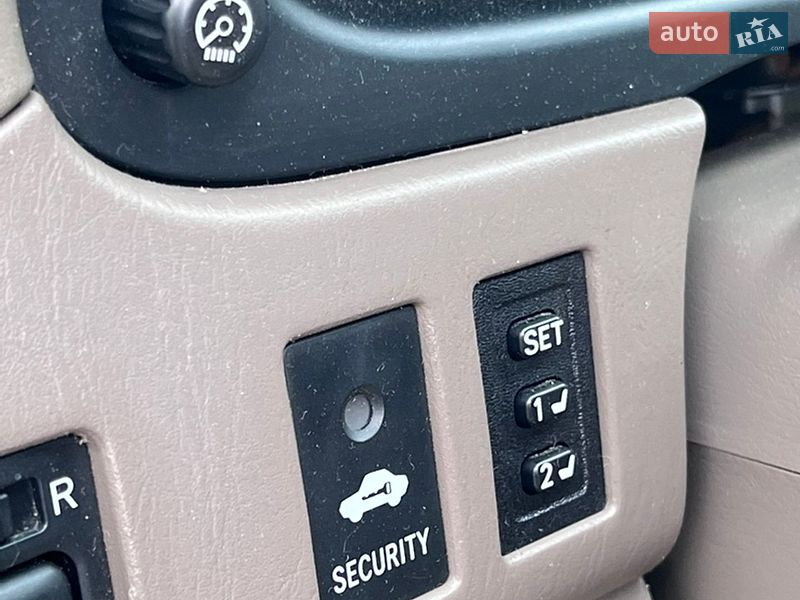 Внедорожник / Кроссовер Lexus RX 2002 в Львове