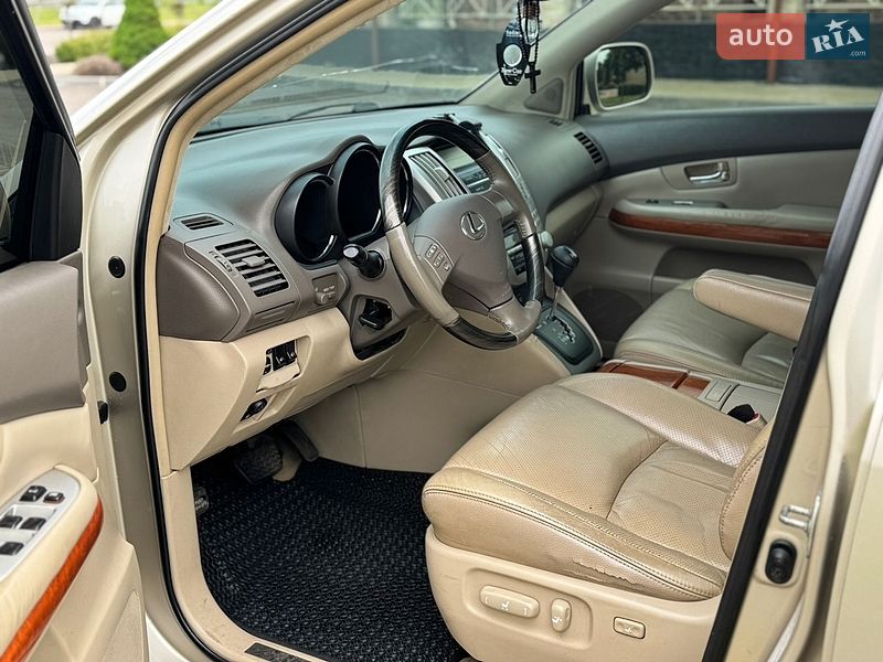Внедорожник / Кроссовер Lexus RX 2005 в Гоще