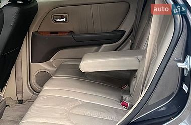 Внедорожник / Кроссовер Lexus RX 2002 в Львове