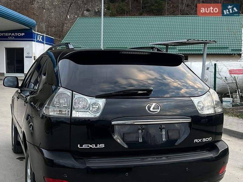 Внедорожник / Кроссовер Lexus RX 2004 в Верховине
