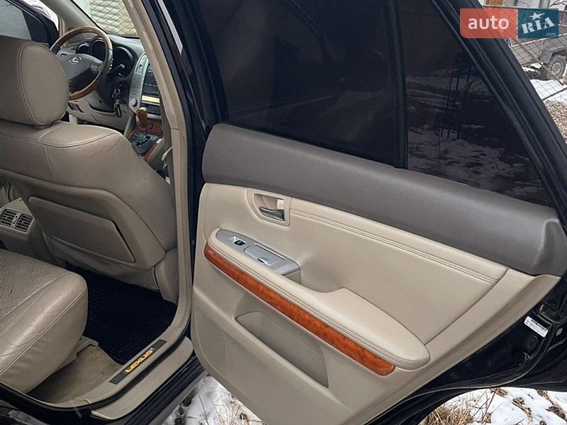 Внедорожник / Кроссовер Lexus RX 2004 в Верховине