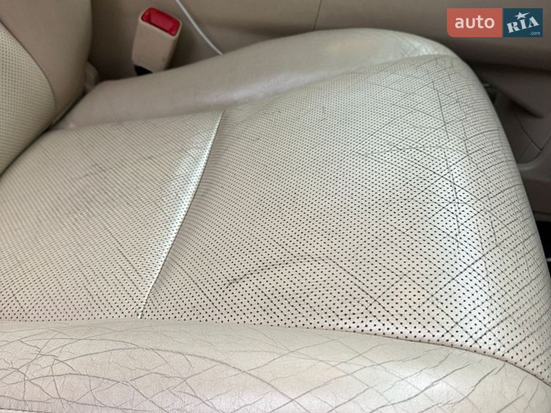 Внедорожник / Кроссовер Lexus RX 2010 в Киеве