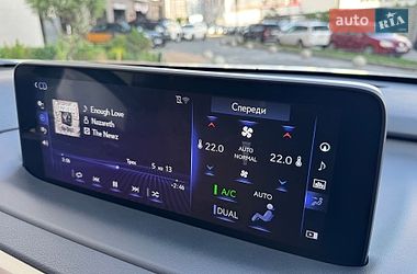 Позашляховик / Кросовер Lexus RX 2020 в Києві