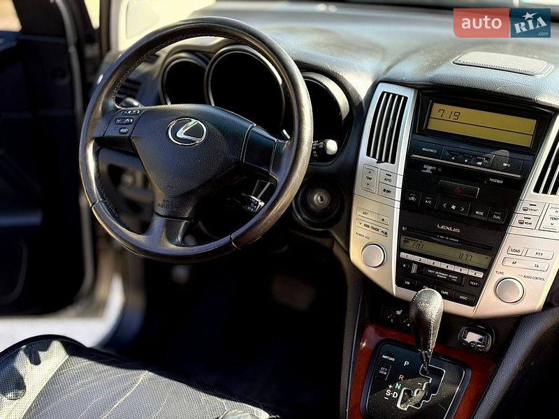 Позашляховик / Кросовер Lexus RX 2005 в Вараші