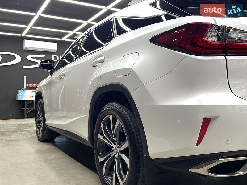 Внедорожник / Кроссовер Lexus RX 2016 в Киеве