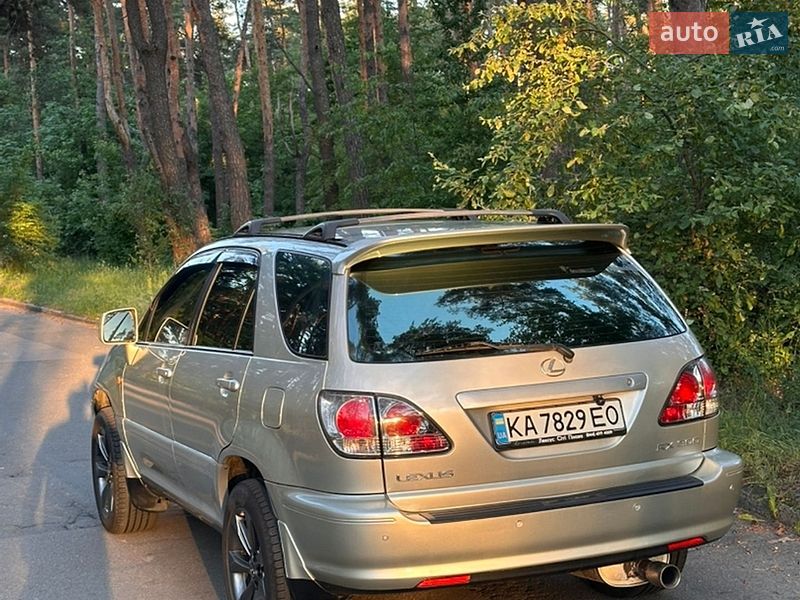 Внедорожник / Кроссовер Lexus RX 2003 в Киеве
