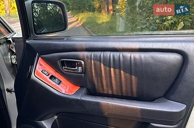 Внедорожник / Кроссовер Lexus RX 2003 в Киеве