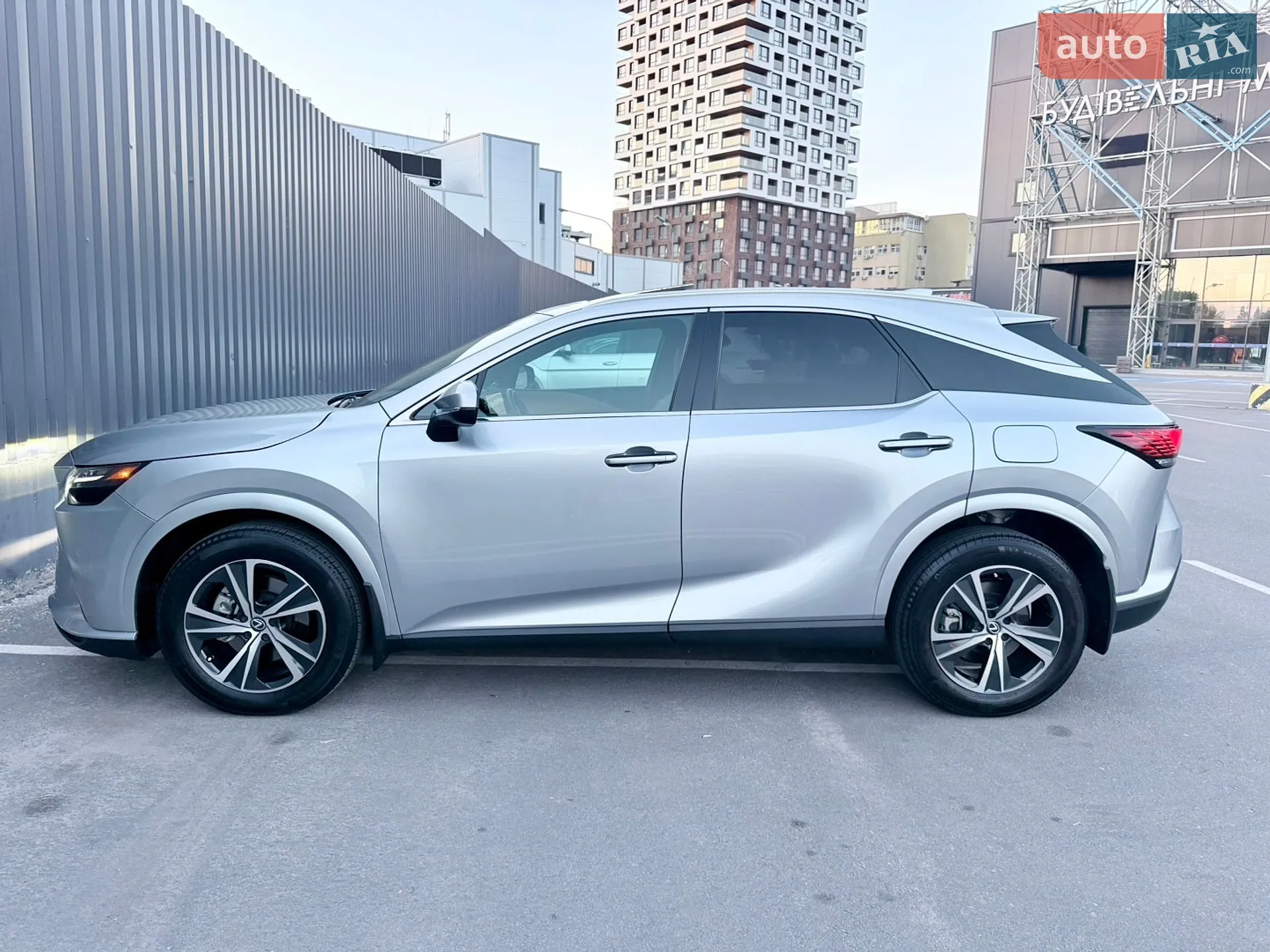 2023 Lexus RX - мініатюра 9