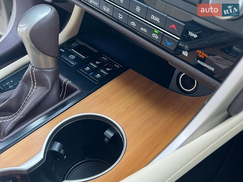 Внедорожник / Кроссовер Lexus RX 2018 в Киеве