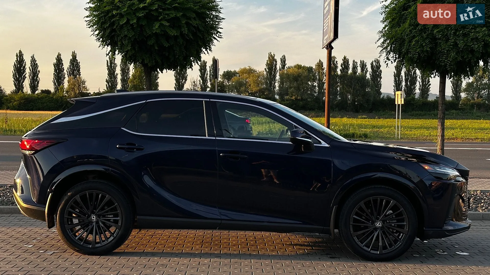 2025 Lexus RX - мініатюра 4