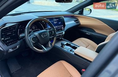 Позашляховик / Кросовер Lexus RX 2024 в Львові