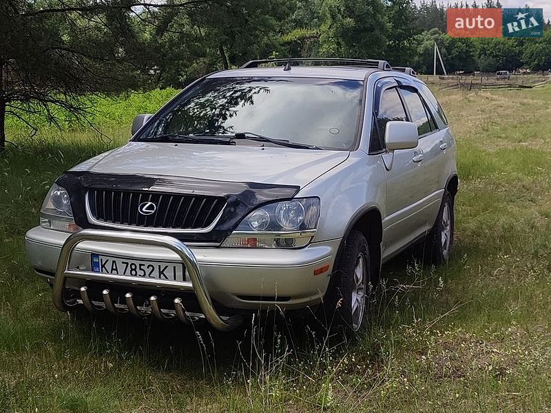 Внедорожник / Кроссовер Lexus RX 1998 в Смеле