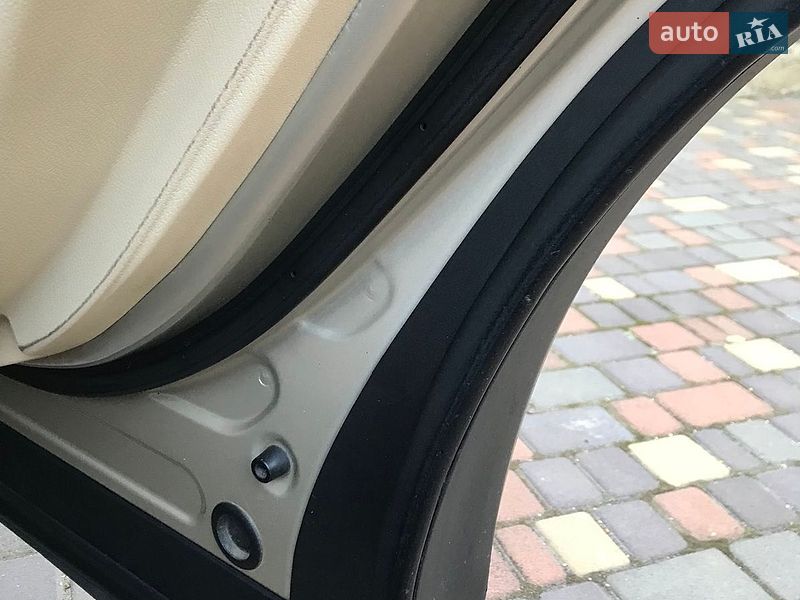 Внедорожник / Кроссовер Lexus RX 2011 в Раздельной