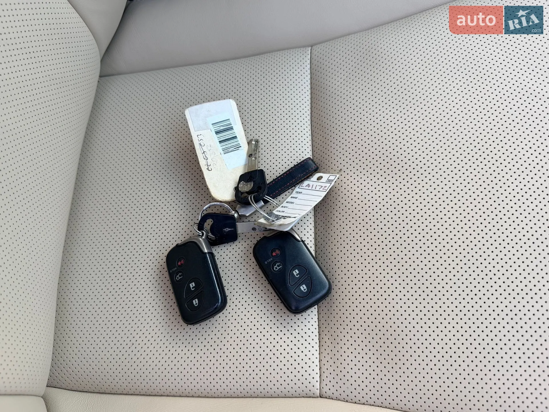 Lexus RX 2011 VIN 2T2BK1BA8BC103122 фото оголошення 12 з 101