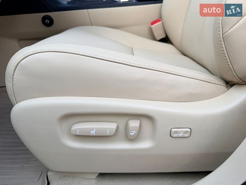 Внедорожник / Кроссовер Lexus RX 2011 в Одессе