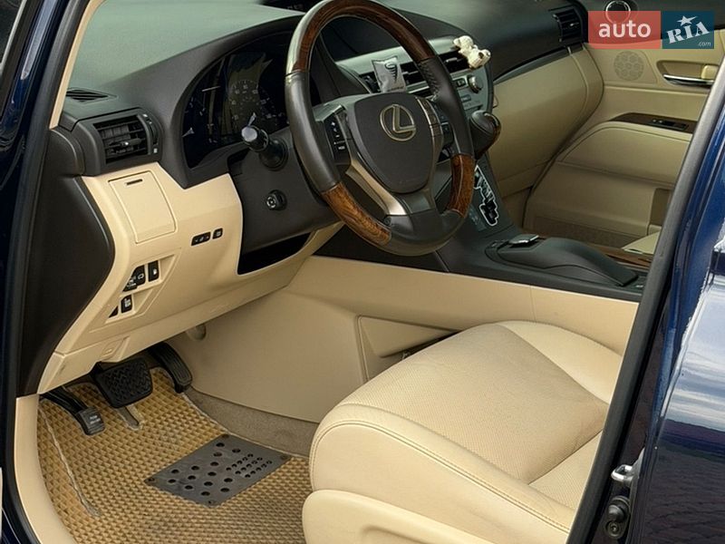 Внедорожник / Кроссовер Lexus RX 2013 в Миргороде