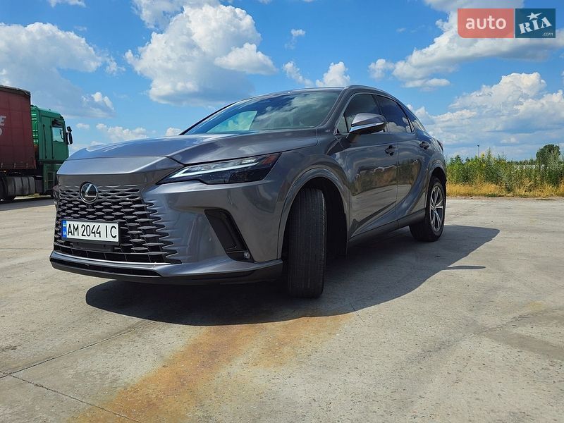Lexus RX 2023