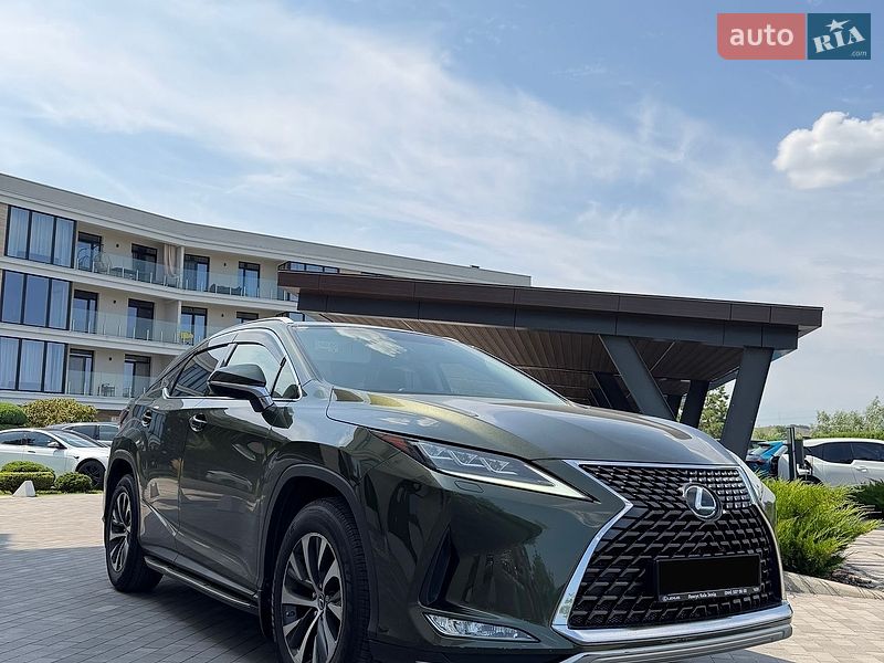 Lexus RX 2021