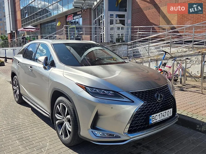 Lexus RX 2021
