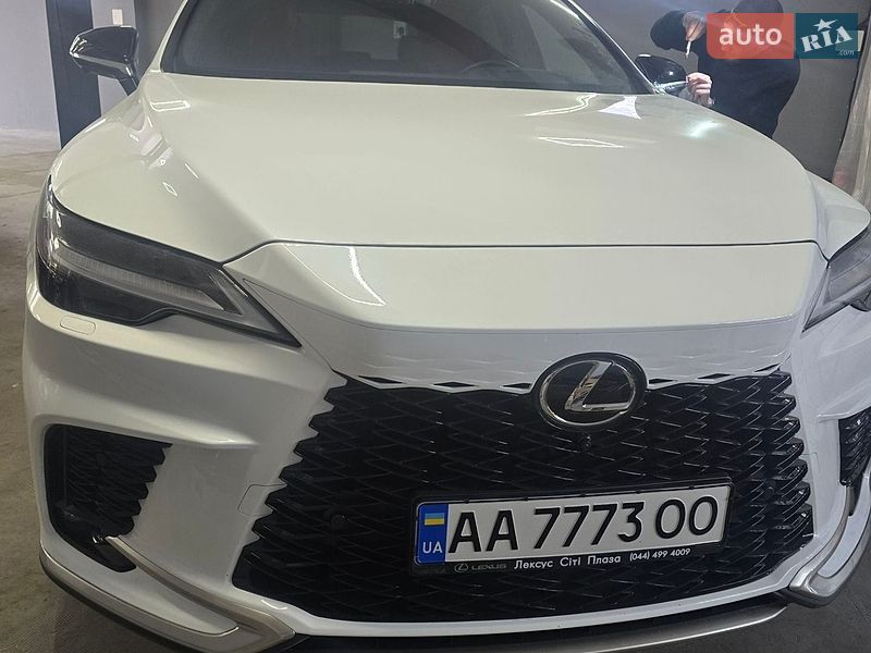 Lexus RX 2025