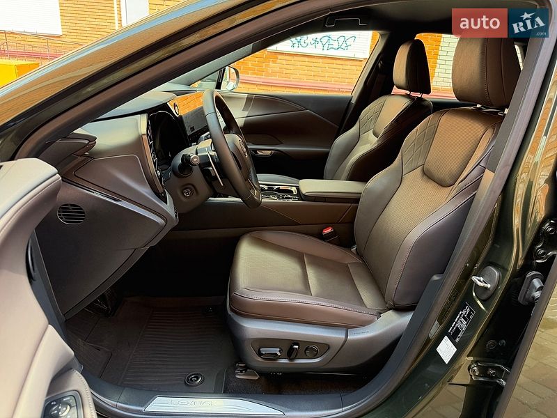 Внедорожник / Кроссовер Lexus RX 2025 в Киеве