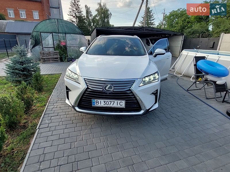 Lexus RX, photos from the listing