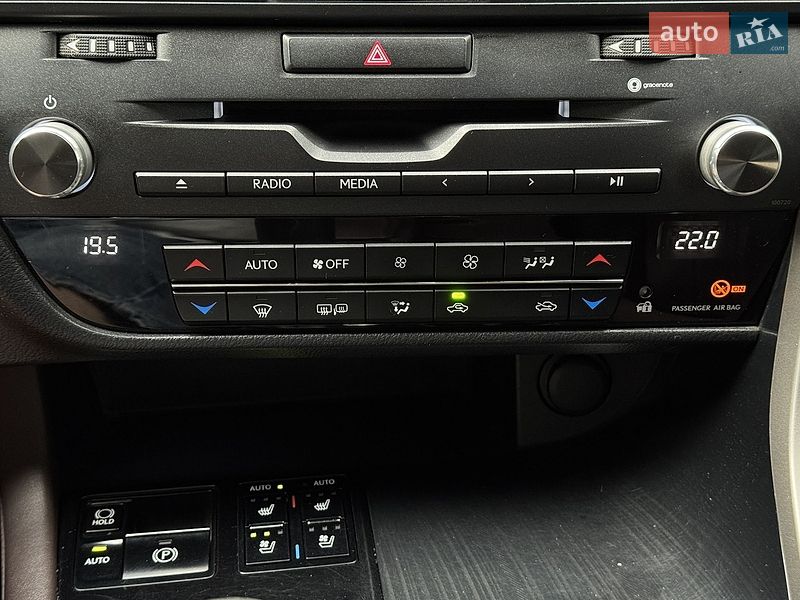 Внедорожник / Кроссовер Lexus RX 2016 в Днепре