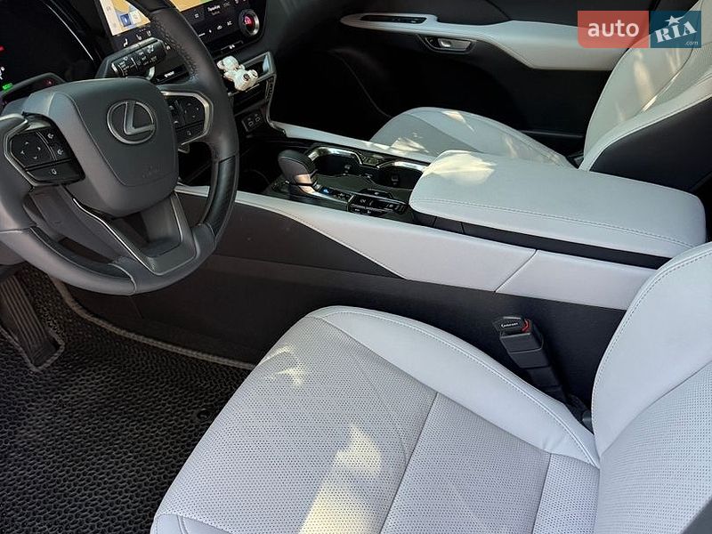 Позашляховик / Кросовер Lexus RX 2024 в Кропивницькому