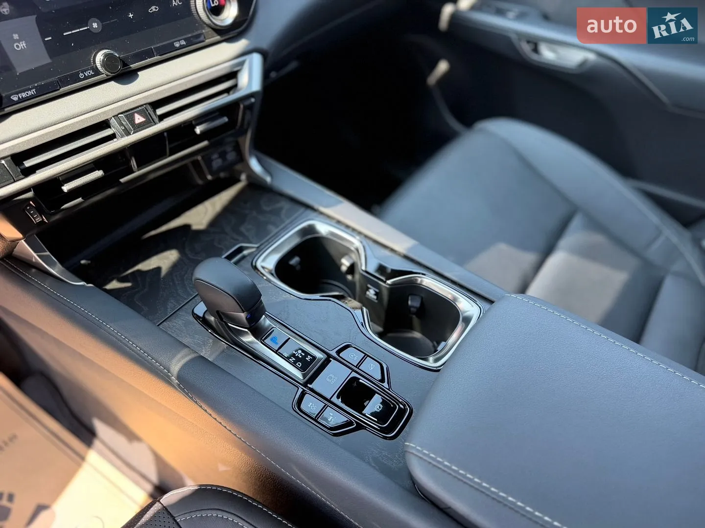 2023 Lexus RX - мініатюра 19