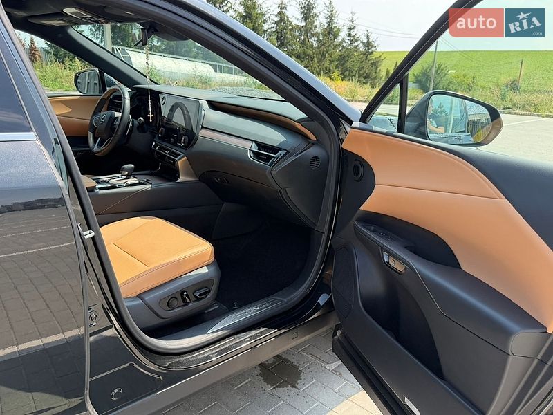 Внедорожник / Кроссовер Lexus RX 2024 в Тернополе