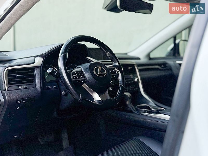 Позашляховик / Кросовер Lexus RX 2018 в Тернополі фото 41 Позашляховик / Кросовер Lexus RX 2018 в Тернополі