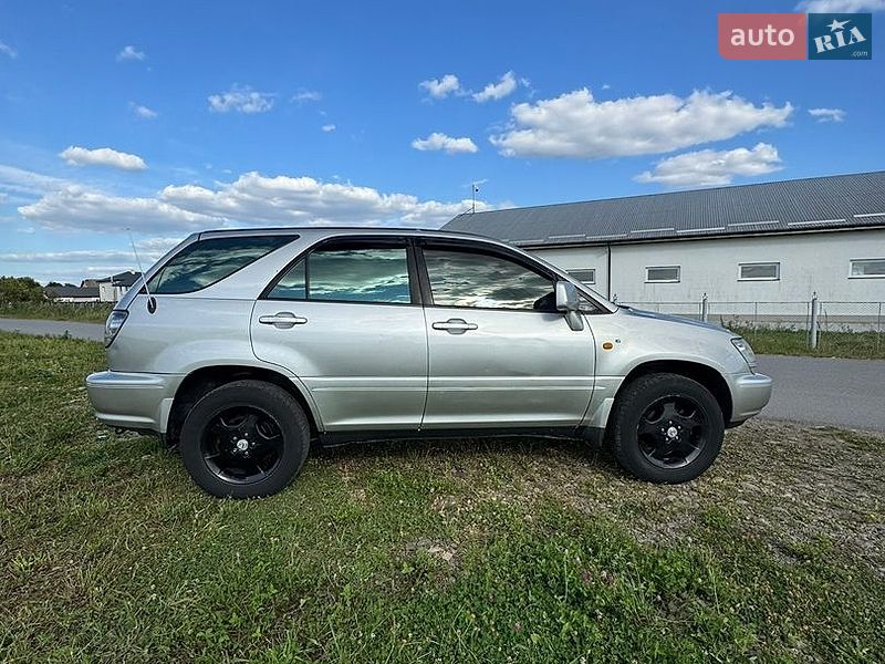 Позашляховик / Кросовер Lexus RX 2002 в Дрогобичі